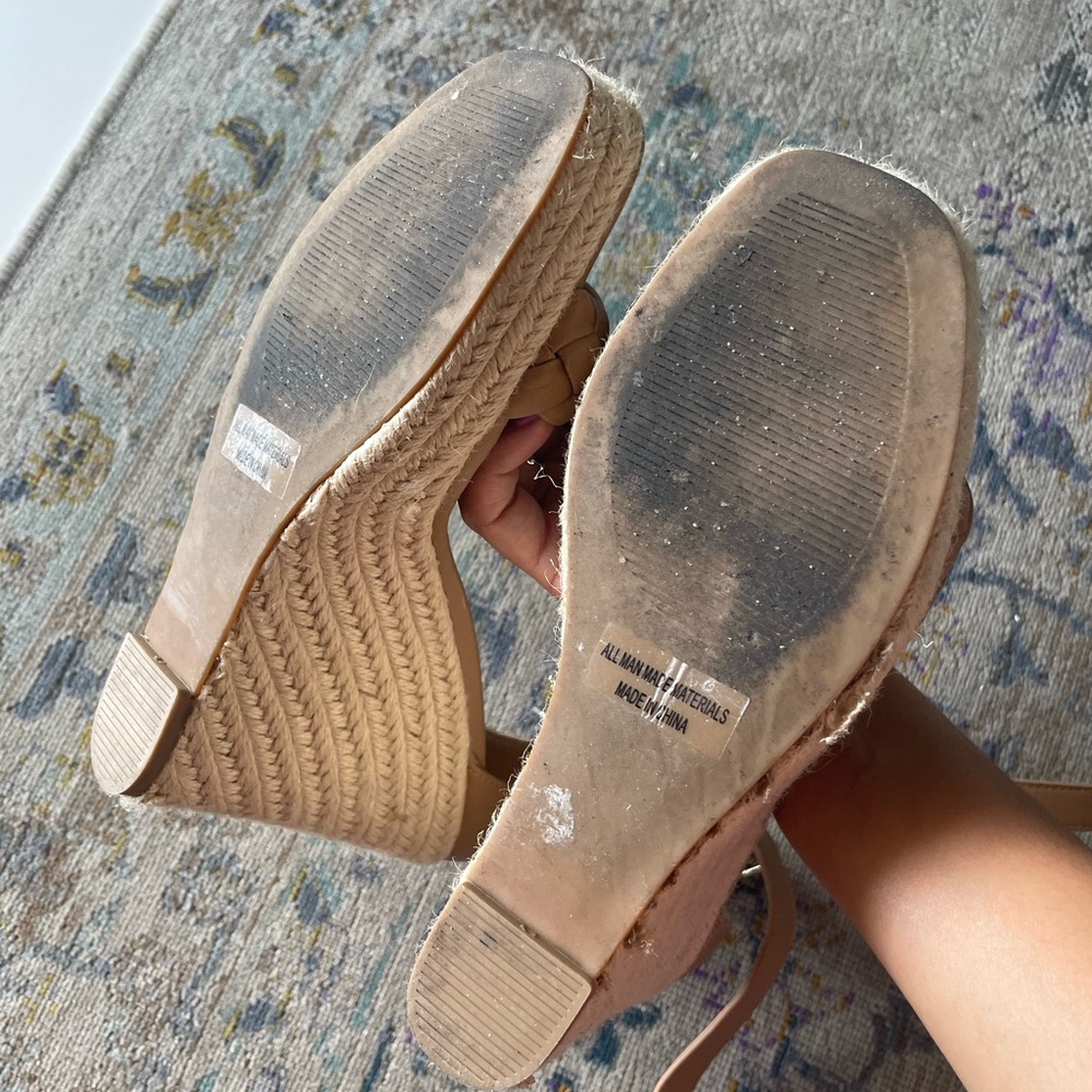 Women Wedges - Picture 3 of 5